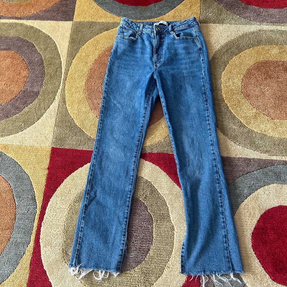 Zara Woman Skinny Straight Leg Raw Hem High Waisted Ankle Jeans Size 4 USA